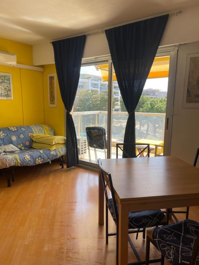 Appartement Bord De Mer Avec Piscine Cagnes-sur-Mer Exterior foto